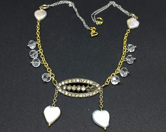 tour de cou avec pendentif en strass vintage, tour de cou romantique, tour de cou chaîne dorée, collier avec rondelles Swarovski transparentes et perles coeur