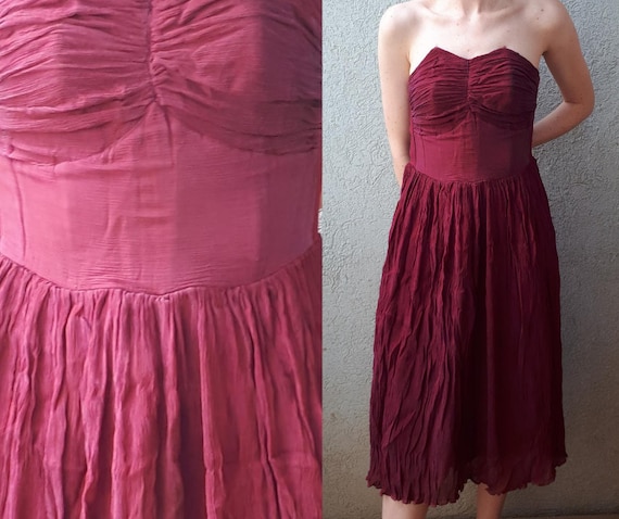 Vintage 1940'S 1950's Crinkle Burgundy Blanes Cock