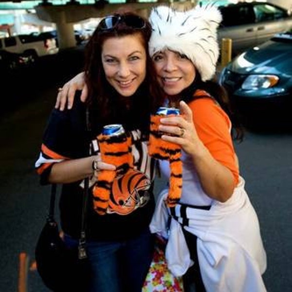 Faux Fur w/Tail Beverage Insulator PocketHuggie -CAN/Bottle, Cold/Hot CUP, Coffee, 3 Sizes #Bengals #Tigers #Clemson #Cincinnati #SkinnyCan