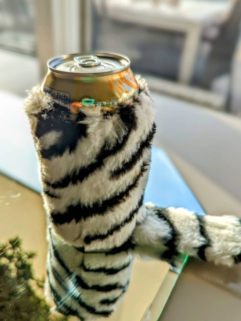 2 qty Faux Fur w/Tail Beverage Insulator CAN/Bottle & CUP Size PocketHuggies Beer, Water, Coffee Bengal Clemson Bearcat Cincinnati WHITE TIGER W/TAIL