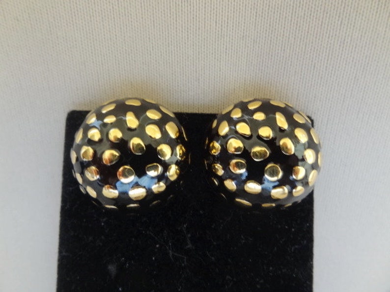 JOHN Enamel /& Gold-tone Clip Earrings 1980/'s Vintage ST
