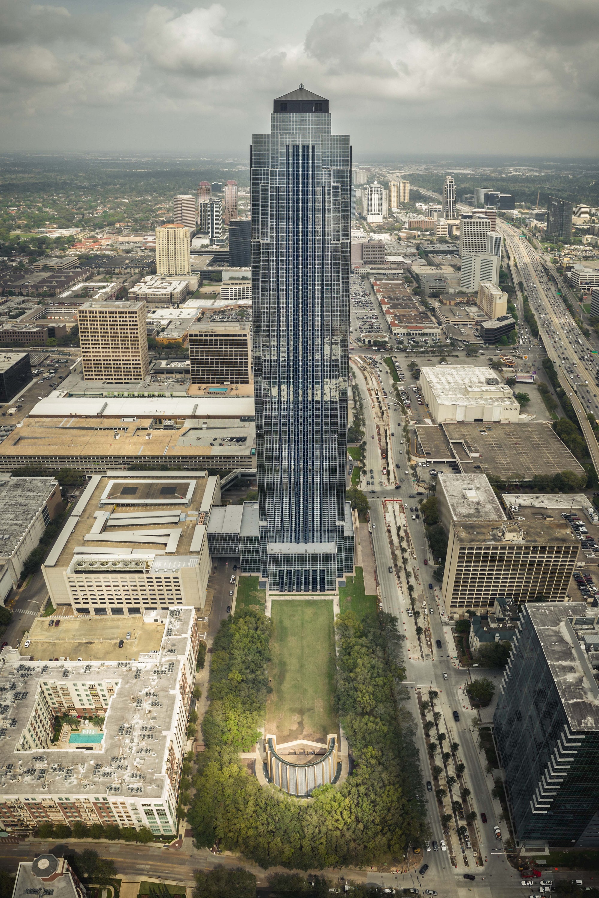 Aerial night view of the Houston Galleria area and Williams Tower.