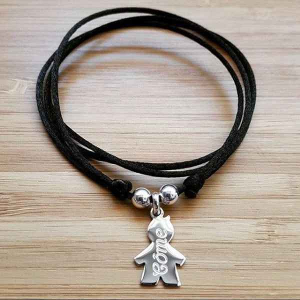 Collier à graver • cordon avec un personnage garçon boy enfant • bijou personnalisé gravé • pendentif et 2 perles