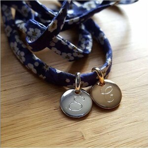 Médaille ronde 20mm argent 925 gravée à personnalisé main