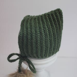Green Pixie Bonnet/ Pixie Bonnet/ Pom pom bonnet/ Pom pom hat/ Girls bonnet/ Girls winter hat/ Baby hat/ Newborn photo prop/