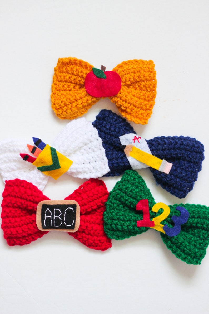 School Bows Back to school bows Crayon bow Pencil Bow Apple Bow Chalkboard bow Back to School outfit Girls bows School outfit Schoo