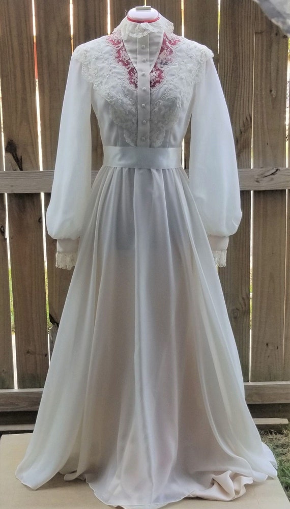 Vintage ivory high neck lace bishop sleeve wedding
