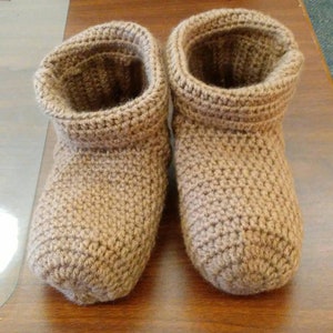 Crochet Pattern, Crochet Slipper Socks, PDF Downloadable Pattern, Easy Crochet Slipper Pattern, Digital File