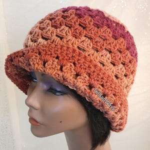 Clay Ombre Granny Stitch Bucket Hat, Classic Unisex Style Beanie, Everyday Fashion Accessory