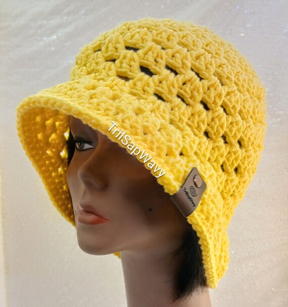 Sunny Yellow Granny Stitch Bucket Hat, Classic Style Beanie  display picture 1