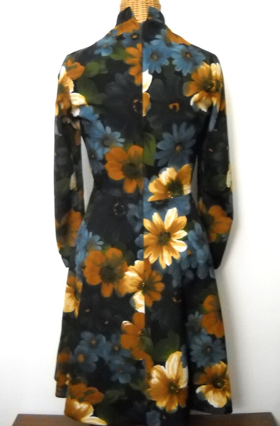 Floral Print Fitted Dress - image 2