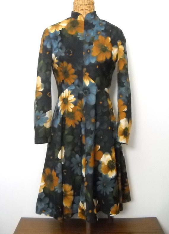 Floral Print Fitted Dress - image 1