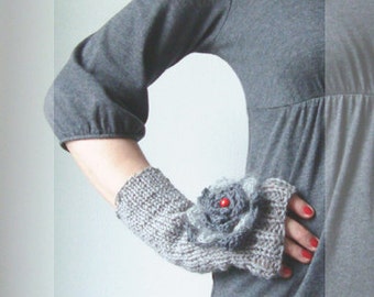 fingeless gloves in soft grey. handknit armwarmers
