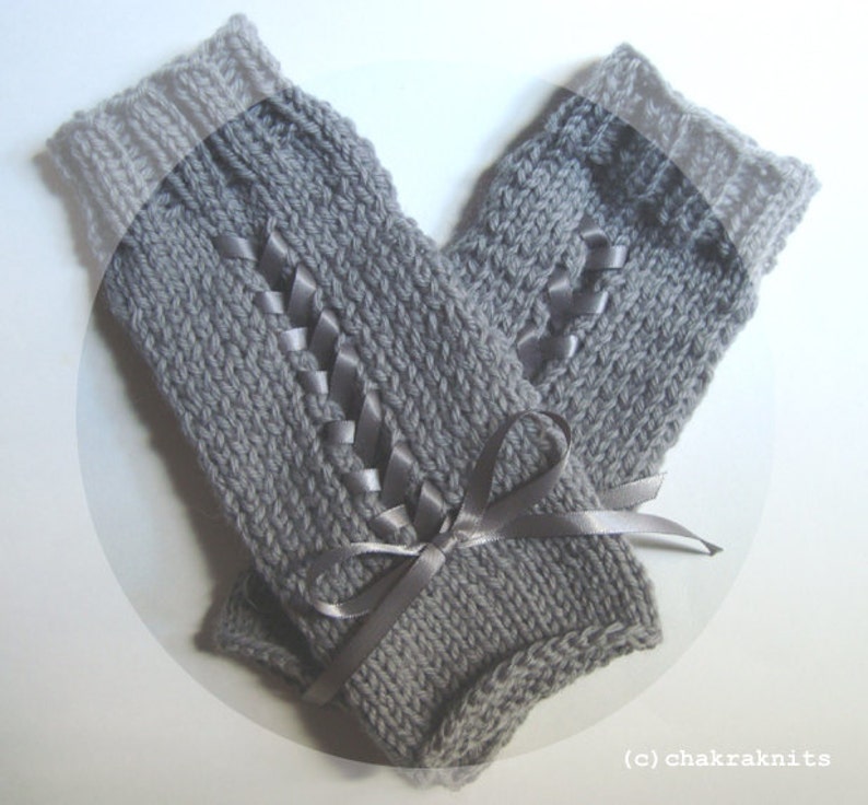 Guantes sin dedos con cordones en steampunk gris plateado 100% lana imagen 4