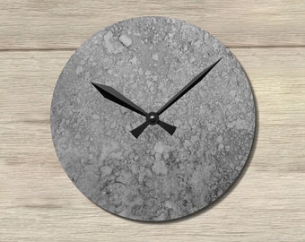 Horloge murale unique, cadeau de mariage, première maison, horloge murale moderne en métal vieilli, décoration de cabane en rondins, horloge de ferme, horloge murale de cuisine, cadeau pour la maison