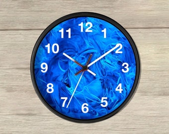 Horloge murale bleue, horloge murale de cuisine unique, cadeau de pendaison de crémaillère pour femme, décoration de la maison, horloge murale en bois, cadeau de Noël pour homme