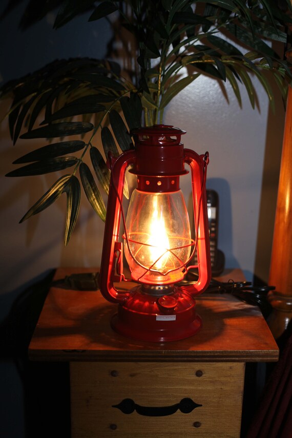 red lantern table lamp