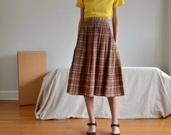 german cotton pleated plaid midi skirt with ruched waistline / 29w
