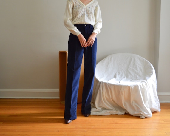 70s wrangler straight leg navy corduroy pants / 30