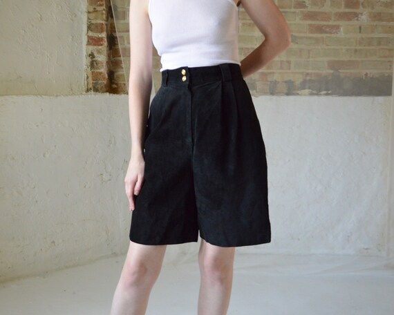black suede pleated bermuda shorts / 29w