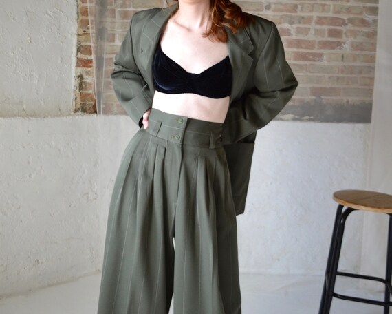 pinstripe boxy pantsuit / wide leg pleat / pant se