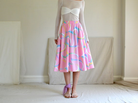 pale pink 80s full abstract midi skirt with pocke… - image 1