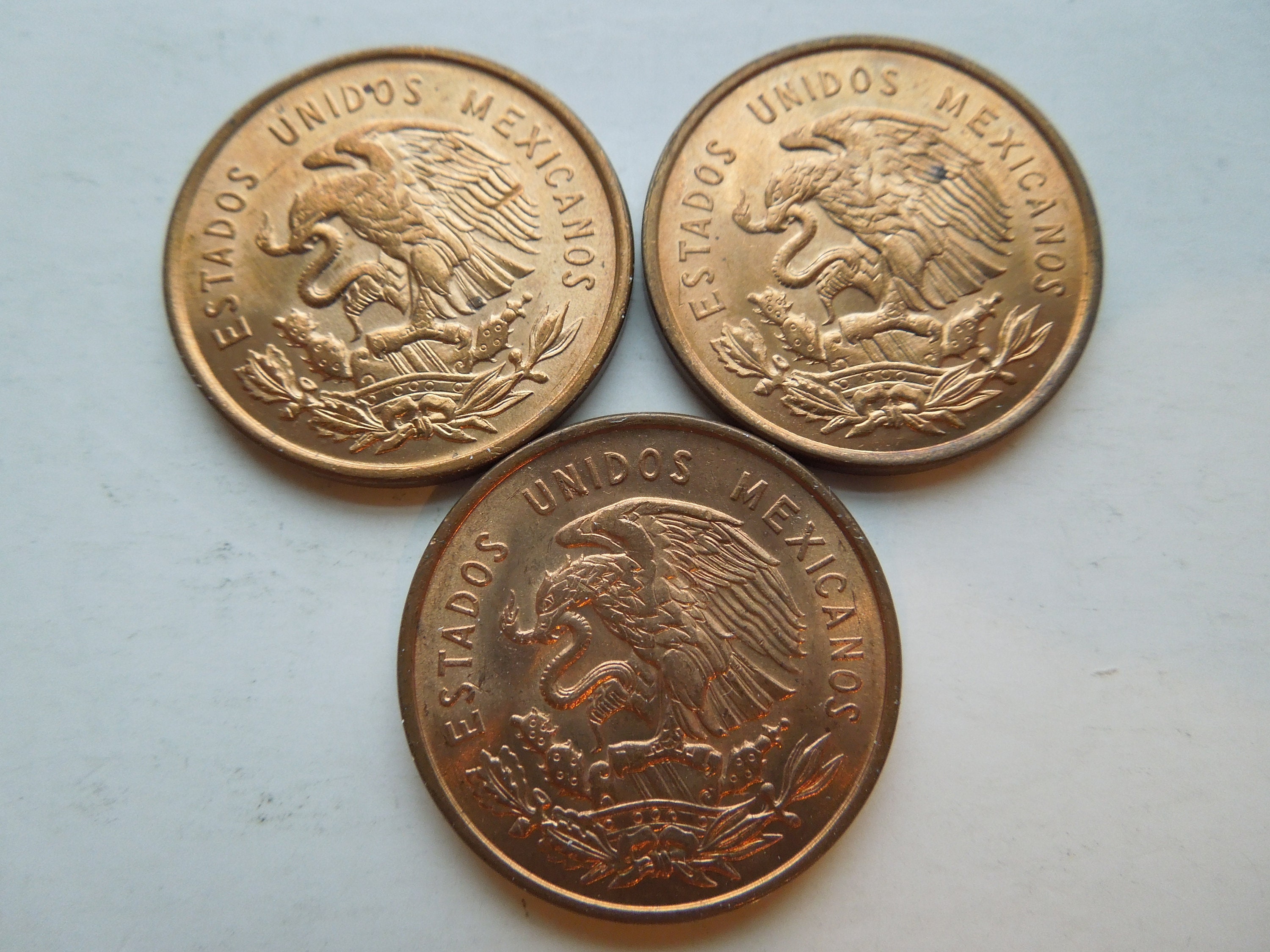 メキシコ旧硬貨。 メキシコ硬貨、10センタボ、1955年から1966年、ベニート・フアレス、数