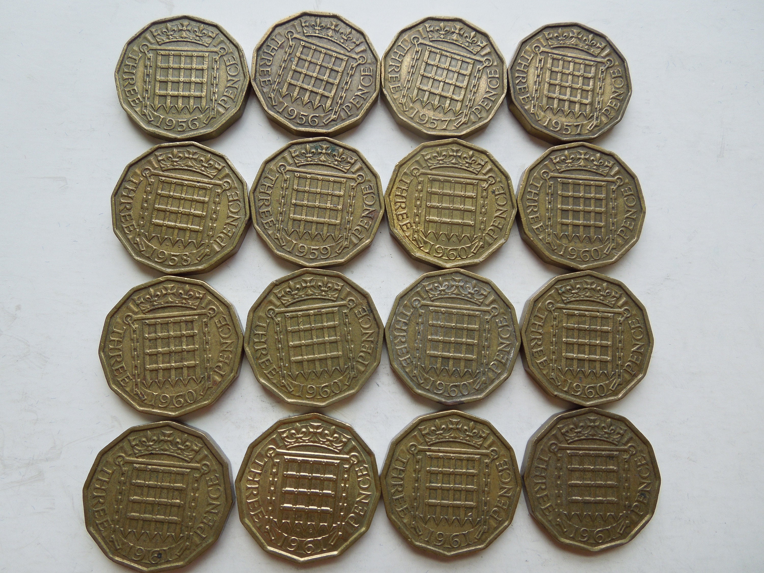 イギリス　3ペンス　ジョージ　エリザベス　硬貨　　まとめ売り イギリス 3ペンス ジョージ エリザベス 硬貨 コイン まとめ売り 2022