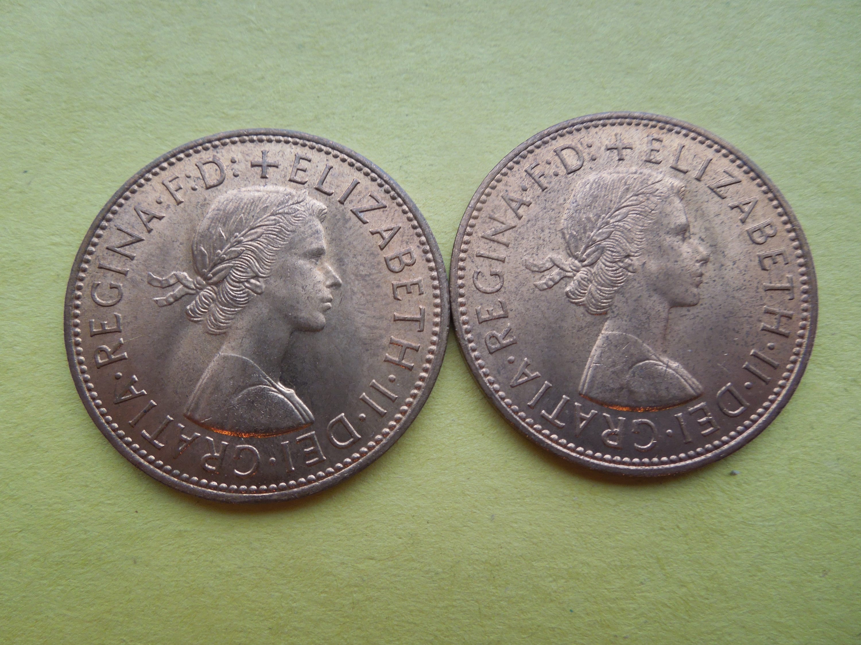 エリザベス女王1世記念ペニー硬貨、1964年～1967年、ナイスレッド、1枚