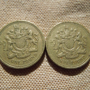 1983年 エリザベス2世 1ポンド硬貨 逆字2枚セット 1ポンド 1983 硬貨 コイン 古銭 貨幣芸術 Coin エリザベス2世 - メルカリ