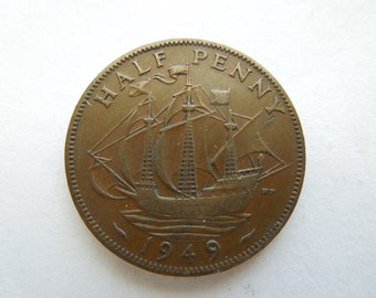 British Half Penny, Ship Type, 1937 to 1966, King George 6th and Queen Elizabeth II, Several Years Available.  Sell By The Piece