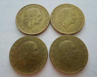 イタリア硬貨、200リラ、標準発行および記念硬貨、複数年発行、枚数