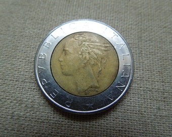 Italy Coins, 500 Lire, Bimetallic,  1988. Sell By The Piece