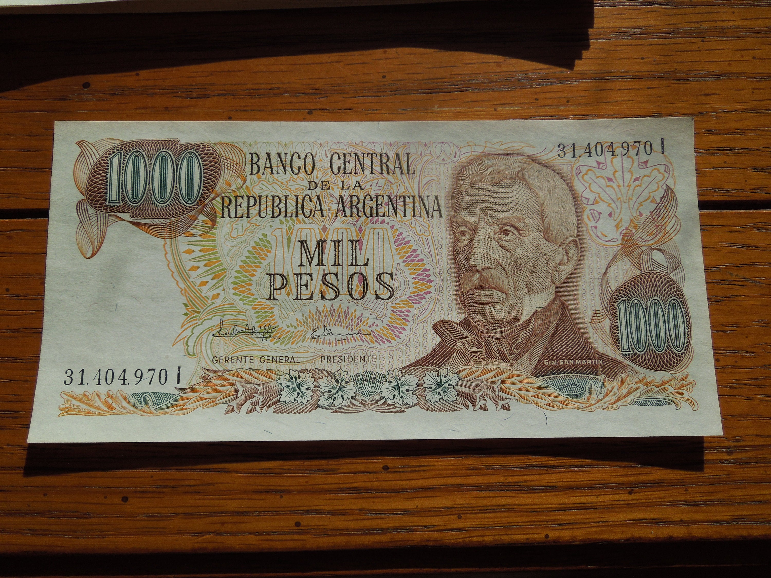 Argentina Bank Note, 1000 Pesos, 1982 to 1983, Nice Crisp Condition -  Several Available - Etsy