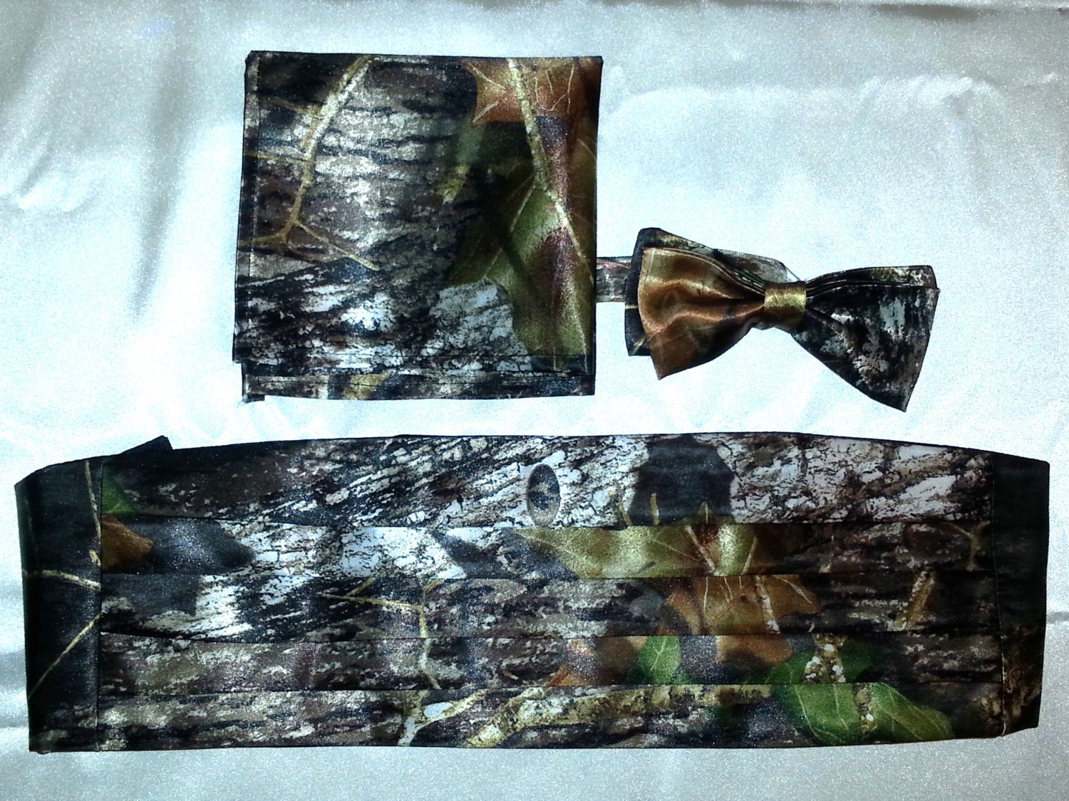 Mossy Oak New Break Up Satin Cummerbund - OR - Bow Tie and pocket square Set