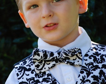 Black and white damask bow tie for boys. Also available in men's sizes.