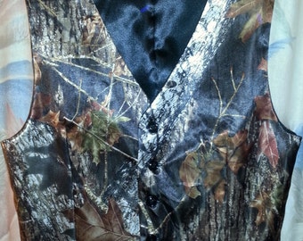 Mossy Oak® New Break Up Satin Vest For Men