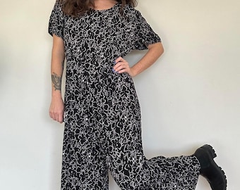 Vintage Black & White Floral Rayon Wide Leg Jumpsuit | Back Zip | 90s Minimalist Romper