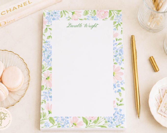 Hydrangea Watercolor Floral Notepad: Custom Monogrammed Stationery - 5x7