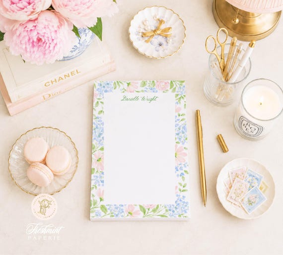 Hydrangea Watercolor Floral Notepad: Custom Monogrammed Stationery - 5x7