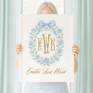 水彩モノグラム保育園プリント：青い花の紋章