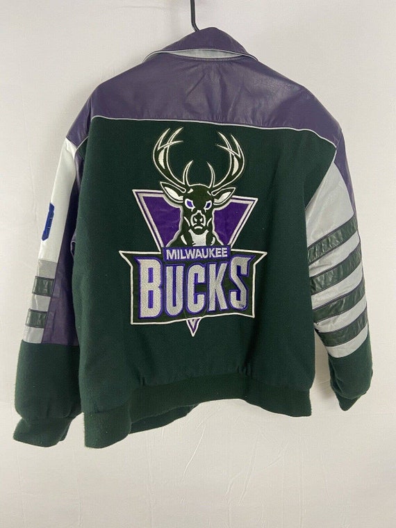 Milwaukee Bucks Vintage Starter Basketball Jacket (Youth)