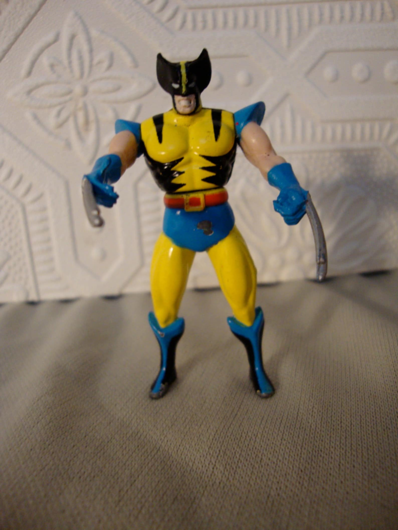 Wolverine Marvel Xmen Heavy Metal Die cast Toy Action