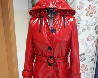 Lacquer coat "Gloss button" with hood