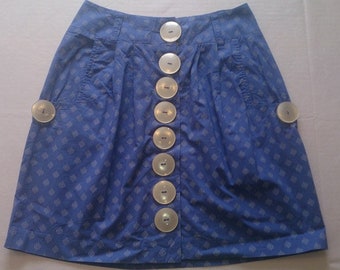 High-waist skirt with large pockets *