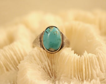 Vintage Navajo Silver and Turquoise Ring