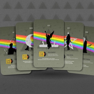 Côté tarot de la lune - Oracle des Pink Floyd - Arcanes majeurs - Jeu de tarot - Dire de bonne aventure - Outils de divination - Cadeau de tarot - mélomane