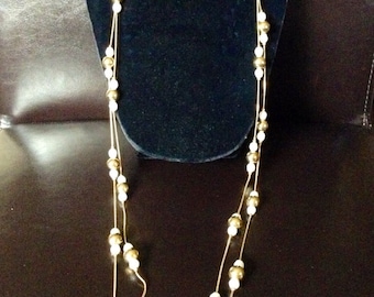 Anne Klein faux pearl gold necklace 18 in vintage