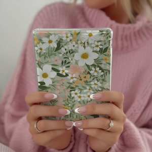 Sage Green Floral Kindle BASIC Skin | White Daisy & Peach Blossom Kindle Cover Wrap | Cottagecore Botanical Device Insert Decal