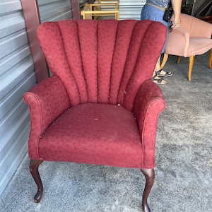 Customizable Vintage Channel Chair: Mid-Century Modern Restoration